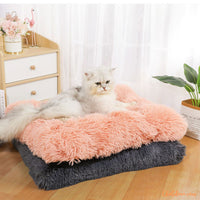 Lit-pour-chat-en-peluche-rose-et-noir-pinKat